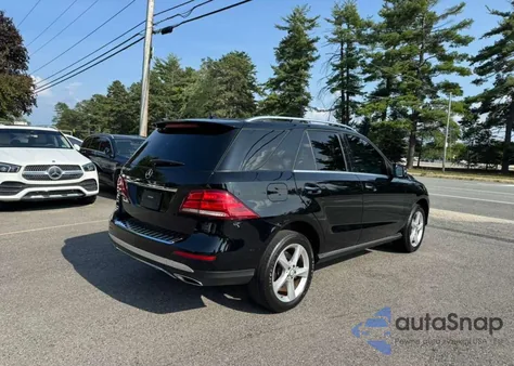 2016 Mercedes-Benz Gle 350 z USA, uszkodzony, nr VIN 4JGDA5JB4GA674423